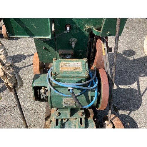 687 - A LISTER D GENERATOR SET ENGINE 4/48444 POINT 75KW DYNAMO NUMBER 40C3680 PLANTER NUMBER 7832LB WITH ... 