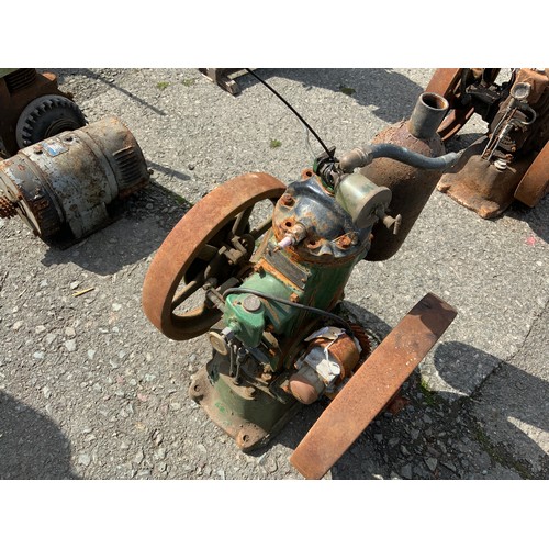 684 - STATIONARY ENGINE A PETTER M SINGLE CYLINDER TWIN FLY WHEEL