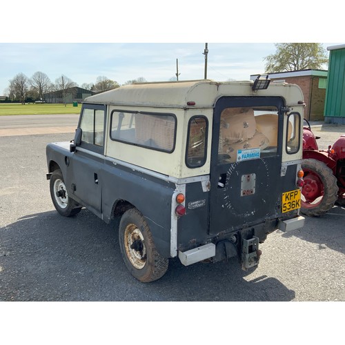 15 - LAND ROVER KFP 536K FIRST REGISTERED 06.04.1972 PETROL

The successful bidder must pay for and remov... 