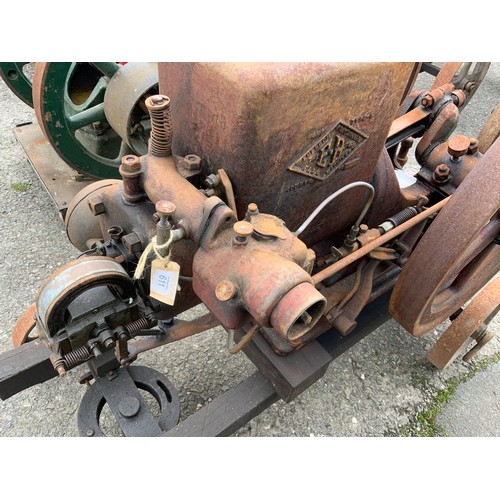 611 - A EVERSON SINGLE CYLINDER OPEN CRANK TWIN FLY WHEEL ENGINE NUMBER 4HP TYPE U 400 RPM