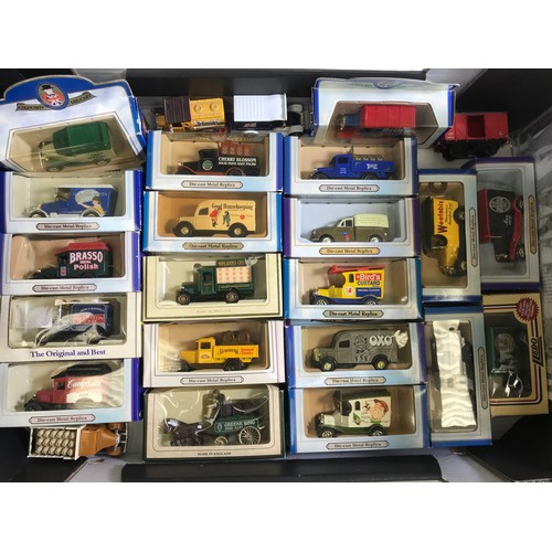 157 - OXFORD DIE CAST,  DAYS GONE AND SIMILAR, 20 BOXED MODELS OF ASSORTED VANS AND CARS PLUS 3 UNBOXED, T... 