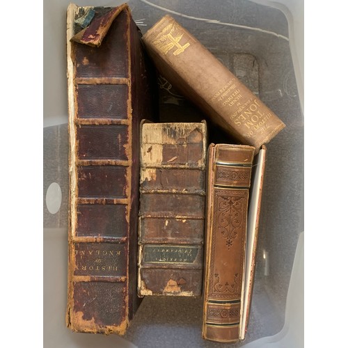 91 - MISC. BOOKS INCLUDING THE HISTORY OF ENGLAND WITH PRE FACE BY JOHN MALHAM  THE HISTORY OF TOM JONES ... 