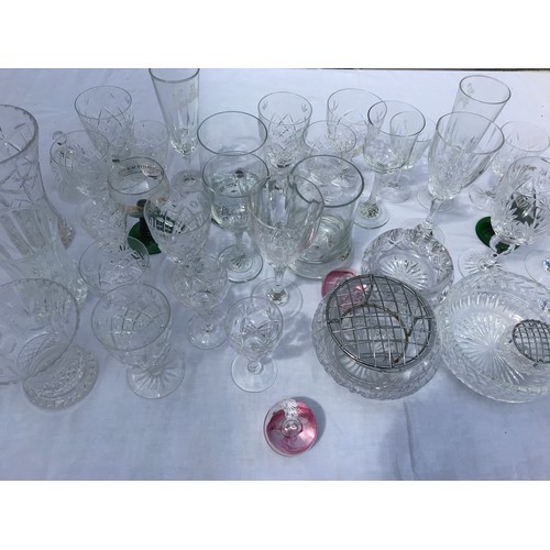 117 - MISC GLASSWARE INC CUT & PRESSED