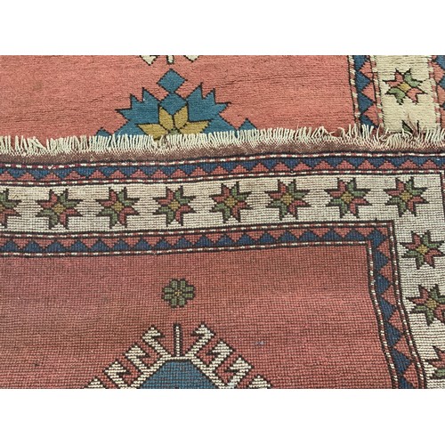 252 - VINTAGE RUG, APPROX 210 X 123 CM, SOME WEAR TO SIDE, AND A RUNNER APPROX 73CM X 123 CM