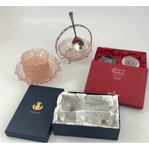 114 - GLASSWARE INCLUDING WATERFORD CRYSTAL SONGS OF CHRISTMAS FIRST EDITION SILENT NIGHT, PAIR OF BOXED T... 