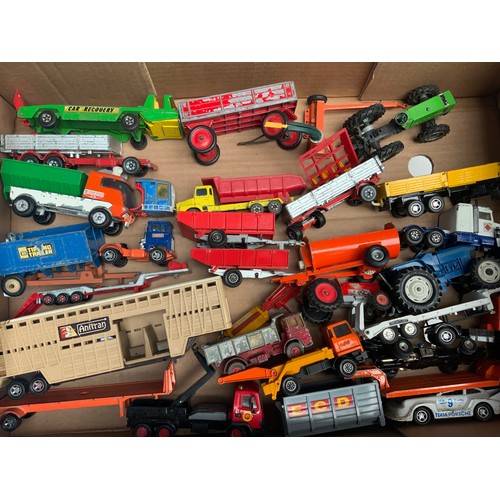 166 - SELECTION OF VARIOUS TONKA, BRITAINS, CORGI, MATCHBOX AND OTHER DIE CAST VEHICLES TRACTORS AND LORRY... 