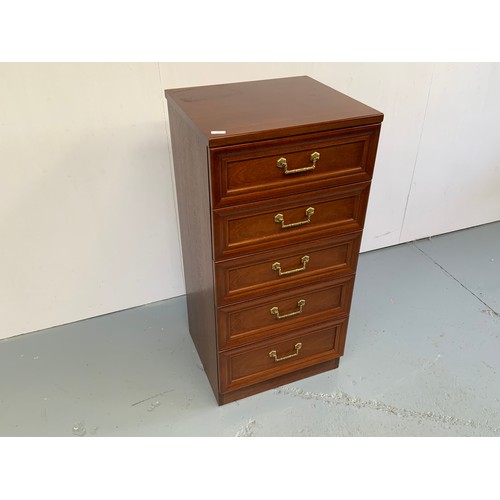 224 - G-PLAN STYLE BEDROOM FURNITURE CHEST AND SET OF DRAWERS AND TWO BEDSIDE CABINETS