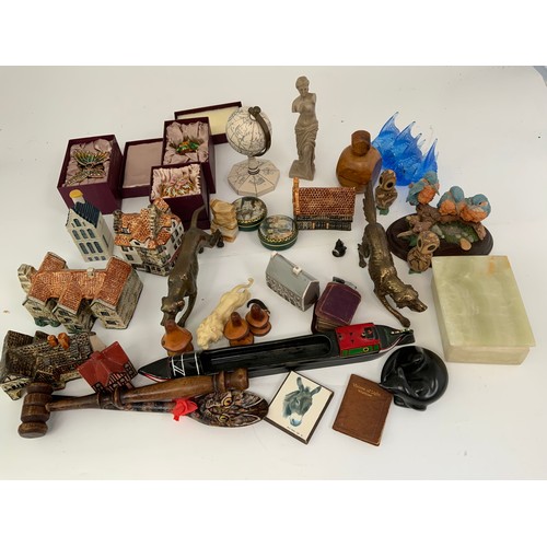 342 - COLLECTABLES BY TEY POTTERY, TRINKET BOXES ETC.