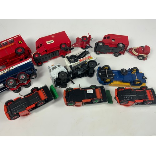 135 - 3 DINKY TOY BEDFORD DUSTCARTS (RPT?), BIG BEDFORD (RPT), 3 CODE, 3 BEDFORD FIRE BRIGARE WAGONS, WREC... 