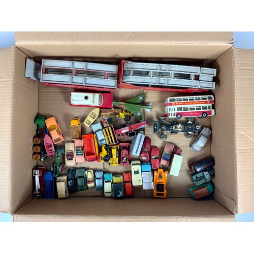 130 - BOX OF DIE CAST MODELS INC DINKY TOY AUTO SERVICE LORRY AND TRAILER, DINKY TOY LEYLAND ATLANTEAN COR... 