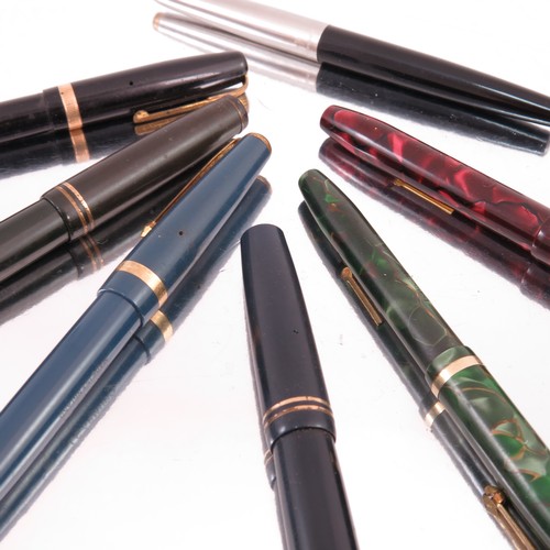 295 - COLLECTION OF MARBLED AND OTHER FOUNTAIN PENS