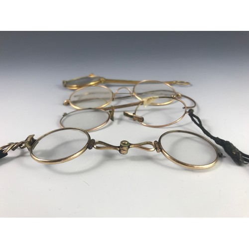 302 - VARIOUS OLD SPECTACLES AND PAIR OF YELLOW METAL LORGNETTES