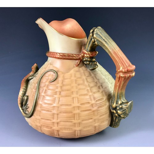 96 - ROYAL WORCESTER BLUSHWARE JUG, SHAPE 1714, APPROX. 16CM TALL, BAMBOO HANDLE & GILDED LIZARD