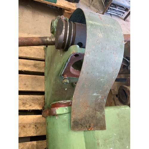 90 - STATIONARY ENGINE SPARES