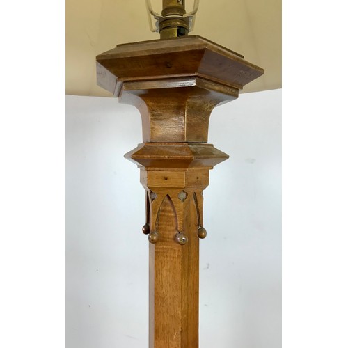 466 - VERY GOOD QUALITY GOTHIC STYLE OAK STANDARD LAMP