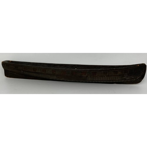 402 - CHIP CARVED BOAT HULL