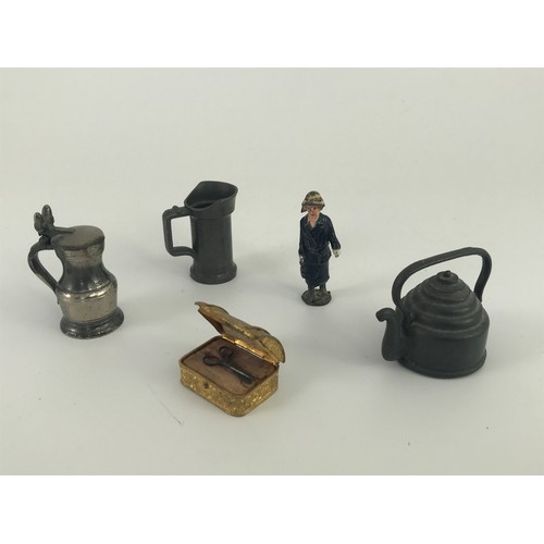 494 - MISC. DOLLS HOUSE ITEMS INCLUDING TEA SET, PART DINNER SERVICE AND VARIOUS MINIATURE ITEMS INCLUDING... 