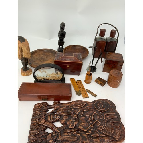 417 - QUANTITY OF TREEN INCLUDING BOXES, BOWLS, CARVINGS AND PANELS