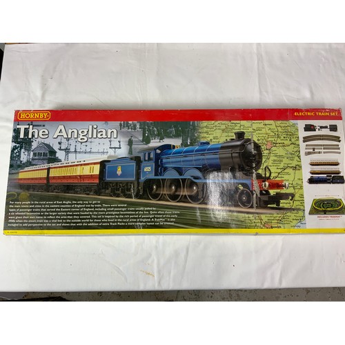HORNBY BOXED ELECTRIC TRAIN SET THE ANGLIAN R1089
