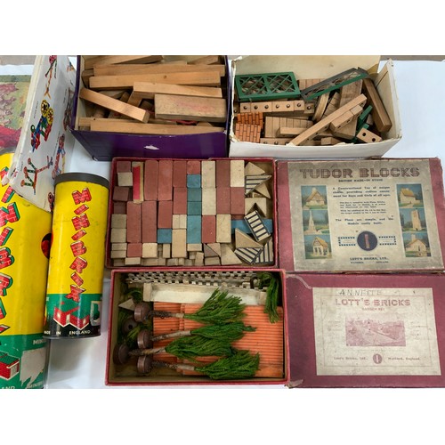 40 - VINTAGE GAMES INC. TUDOR BRICKS, LOTT’S BRICKS, LINCOLN INTERNATIONAL, MINIBRIX TUBES.