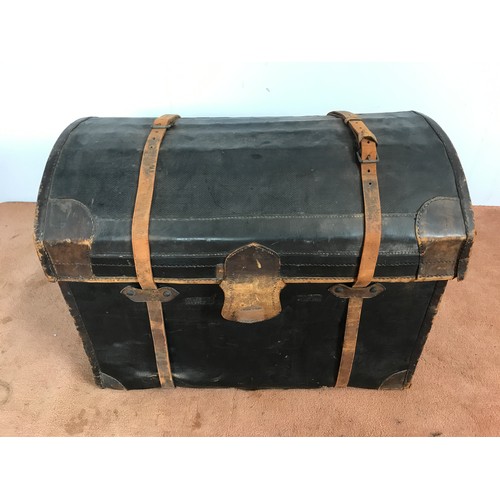 236 - VINTAGE DOMED TOPPED TRAVEL TRUNK 85cm LONG