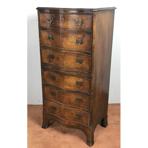 79 - REPRODUCTION SERPENTINE FRONT CHEST OF 6 DRAWERS ON SPLAYED BRACKET FEET