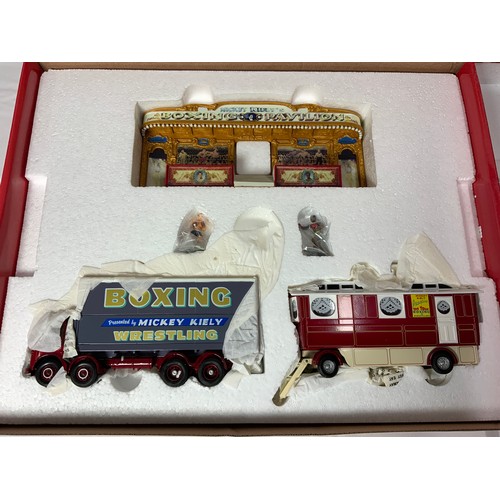 174 - BOXED CORGI CLASSIC 31012 MICKEY KEELEY BOXING SET