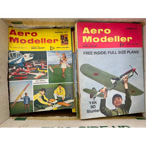 35 - QTY. OF AERO MODELLER MAGAZINES C.1970’S, RADIO CONTROLLED BOOKS ETC.