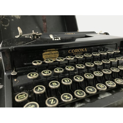 482 - VINTAGE CORONA TYPEWRITER