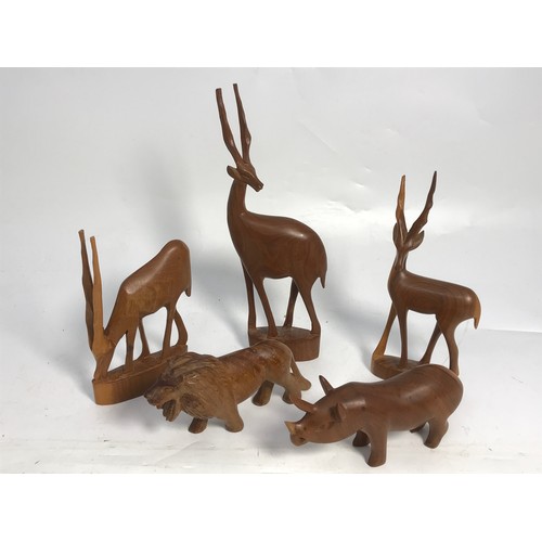 510 - WOODEN TREEN ANIMALS