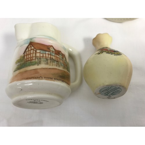 124 - COLLECTION OF CRESTED WARE INC GOSS, WORCESTER LOCKE & CO, ARCADIAN ETC