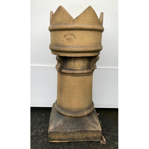 57 - H DOULTON & CO CHIMNEY POT