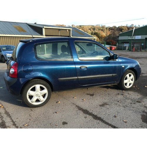 4 - RENAULT CLIO CE 53 KTA, APPROX. 106,000 MILES