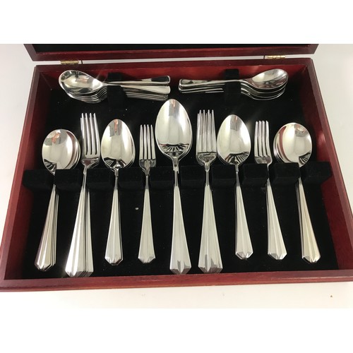 294 - ARTHUR PRICE MILLENNIUM CASED CANTEEN OF CUTLERY