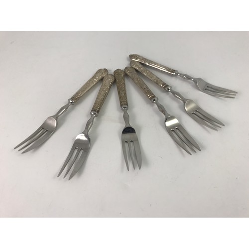 308 - GORHAM ‘CELESTE’ STERLING FLATWARE TOGETHER WITH OTHER STERLING AND SET OF 6 SILVER HANDLE PASTRY FO... 