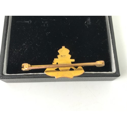 89 - 9 CARAT GOLD ROYAL ARTILLERY SWEETHEART BROOCH AND 1 OTHER BROOCH