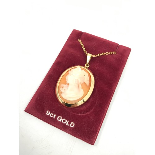 469 - 9 CARAT GOLD CAMEO RING TOGETHER WITH A CAMEO PENDANT AND BROOCH