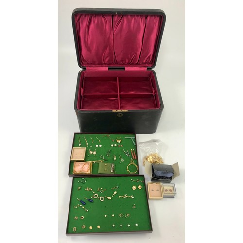 454 - JEWELLERY BOX WITH GOLD AND OTHER EARRING CONTENTS