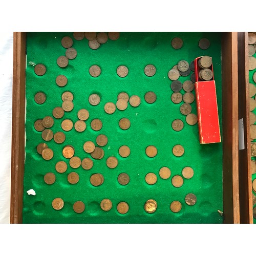 444 - A SELECTION OF OLD COINS, MOSTLY PENNY COINS