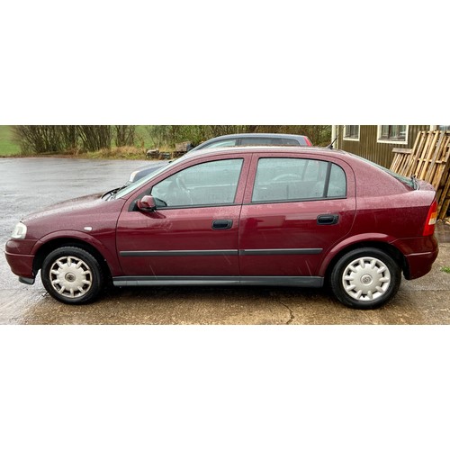 2 - VAUXHALL ASTRA 1.6 AUTOMATIC CAR YD03VAV. MOT TO 25-3-2022. APPROX MILES 58000 the battery is totall... 