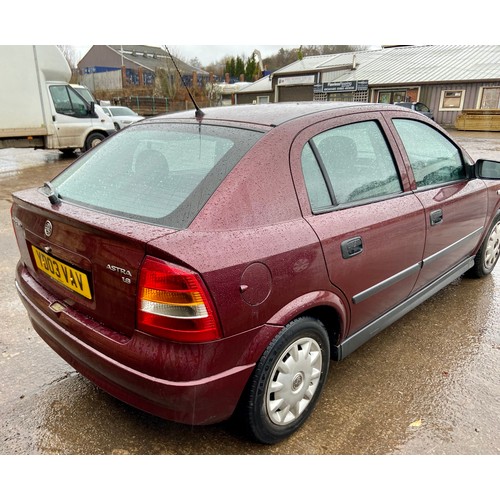 2 - VAUXHALL ASTRA 1.6 AUTOMATIC CAR YD03VAV. MOT TO 25-3-2022. APPROX MILES 58000 the battery is totall... 