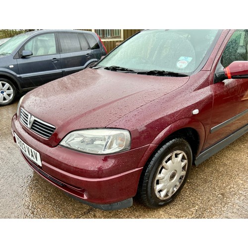 2 - VAUXHALL ASTRA 1.6 AUTOMATIC CAR YD03VAV. MOT TO 25-3-2022. APPROX MILES 58000 the battery is totall... 