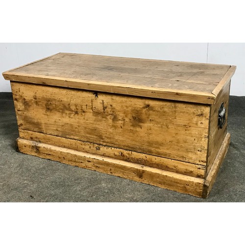 200 - PINE BOX WITH HINGED LID, approx. 92 cm