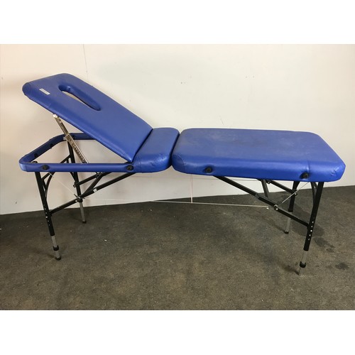 8 - PORTABLE MASSAGE TABLE