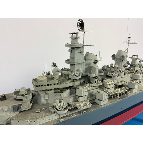 16 - RADIO CONTROLLED MODEL OF USS MISSOURI, APPROX 138 CM