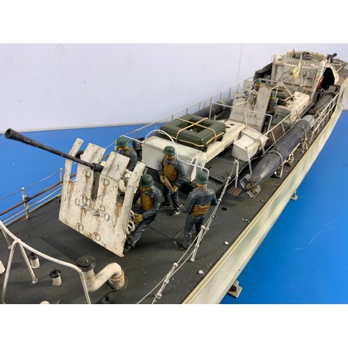 12 - RADIO CONTROLLED MODEL GERMAN E BOAT, SCHNELL, APPROX. 100 cm LONG