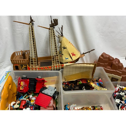 63 - PLAYMOBILE, GALLION, FORT, PEOPLE & ACCESSORIES