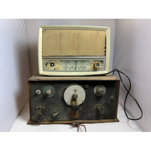 385 - FERRANTI U1015 RADIO & AN EARLY VALVE RECEIVER A/F SPARE OR RESTORATION