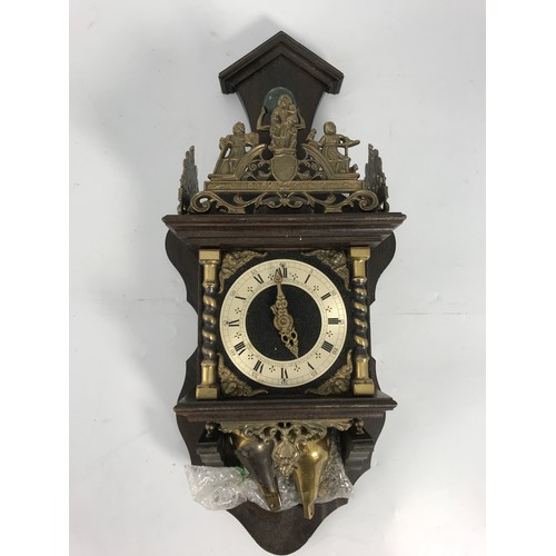 312 - MODERN CONTINENTAL STYLE PENDULAM WALL CLOCK