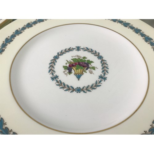 252 - WEDGWOOD APPLEDORE PART DINNER SERVICE